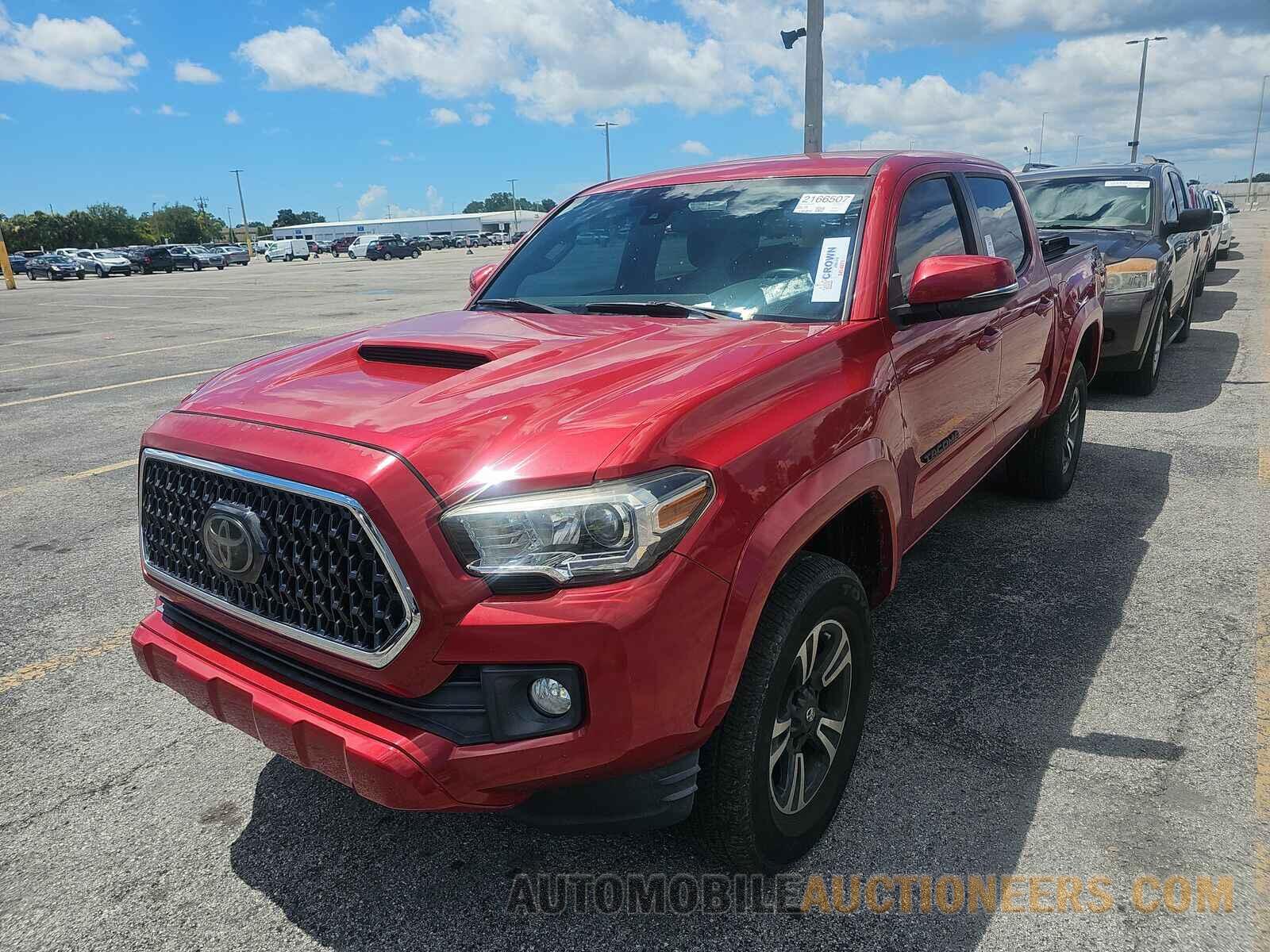 5TFCZ5AN7JX137066 Toyota Tacoma 2018