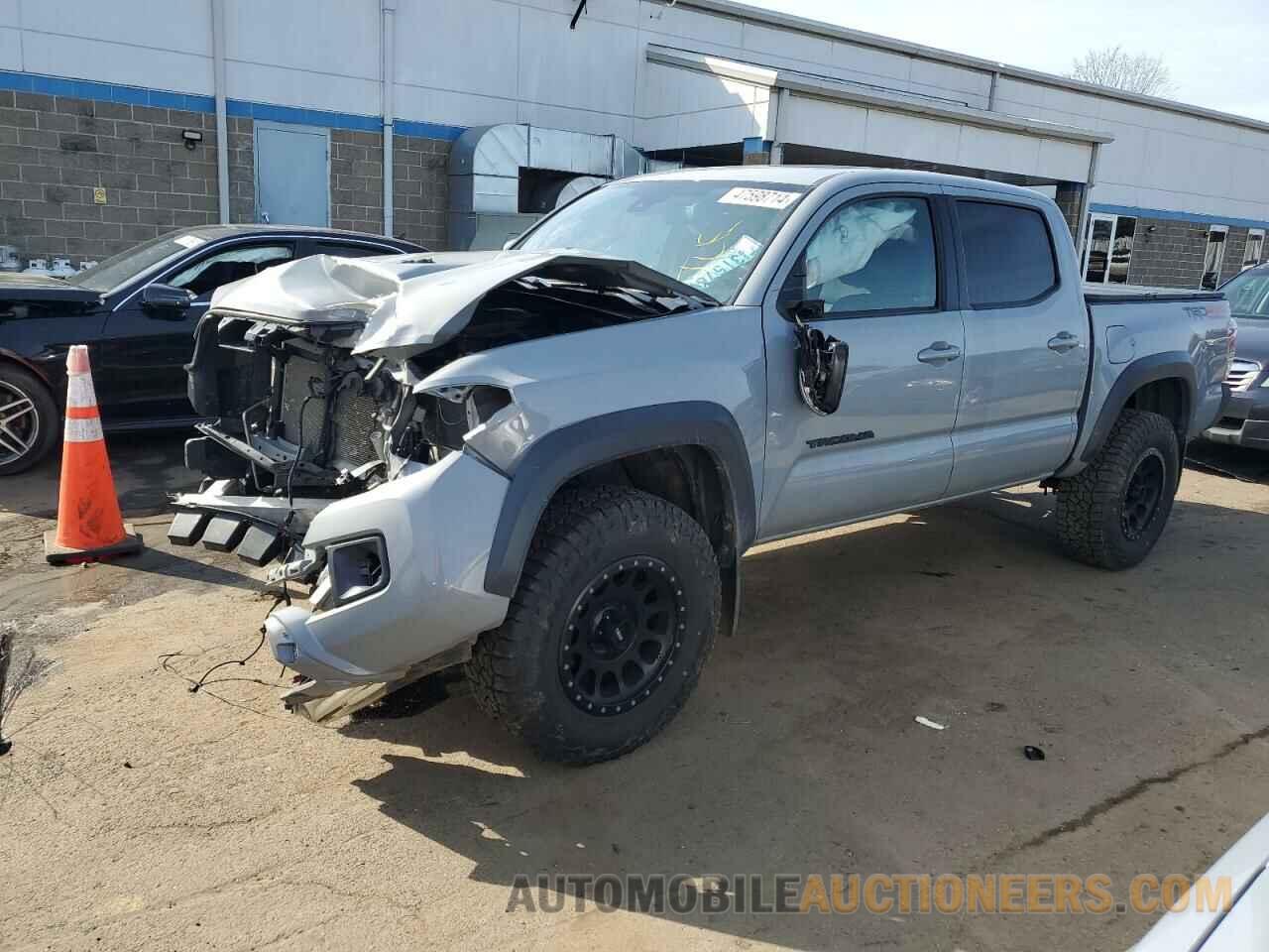 5TFCZ5AN7JX140212 TOYOTA TACOMA 2018