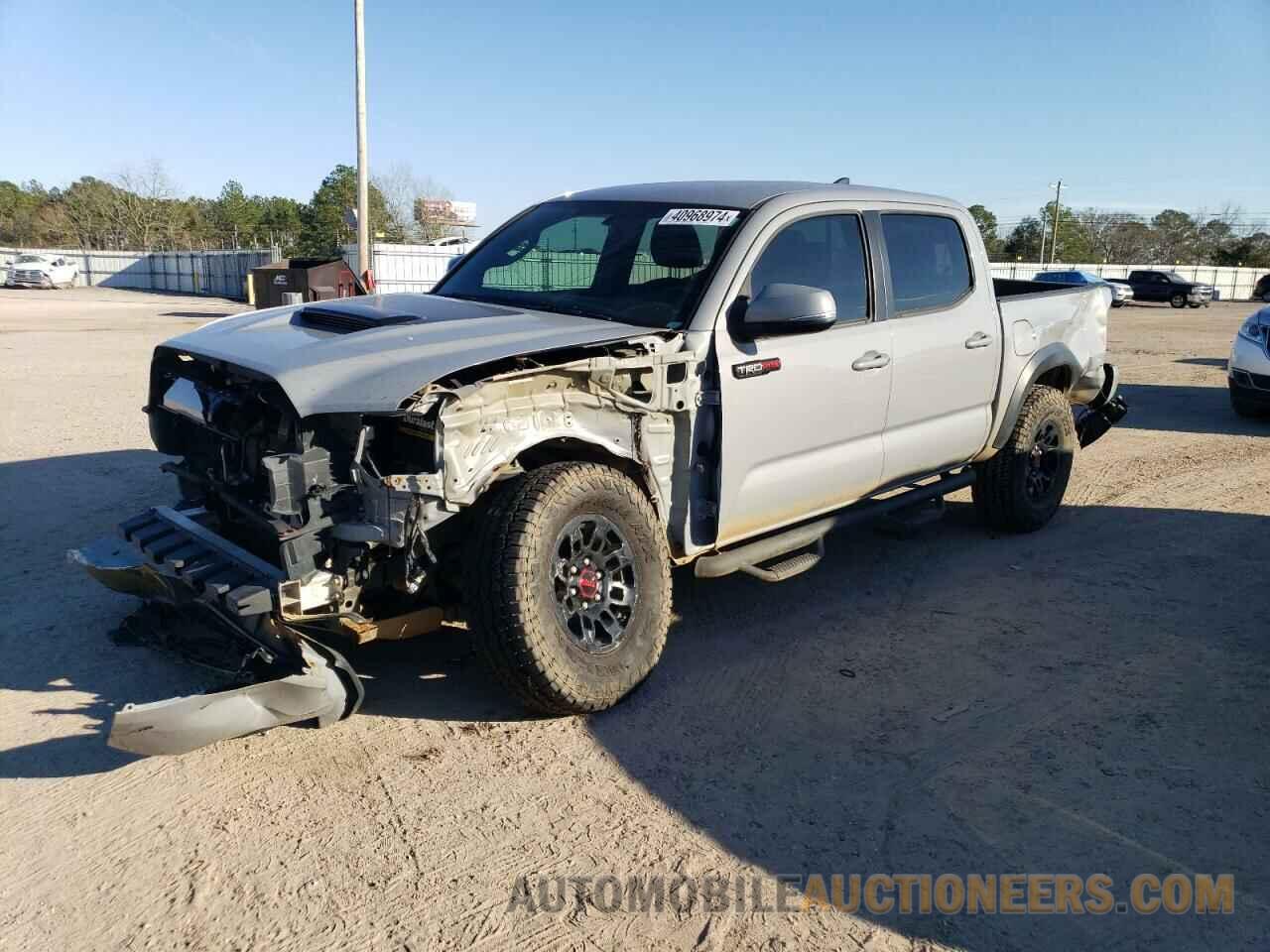 5TFCZ5AN8HX048455 TOYOTA TACOMA 2017