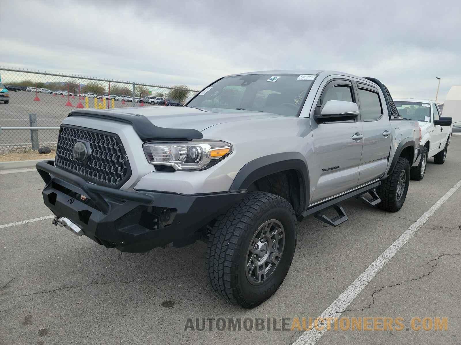 5TFCZ5AN8JX145838 Toyota Tacoma 2018