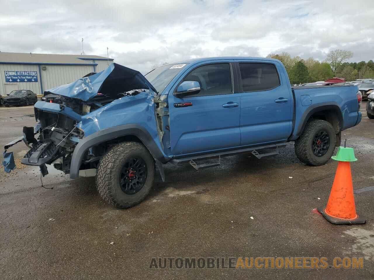 5TFCZ5AN8JX161991 TOYOTA TACOMA 2018