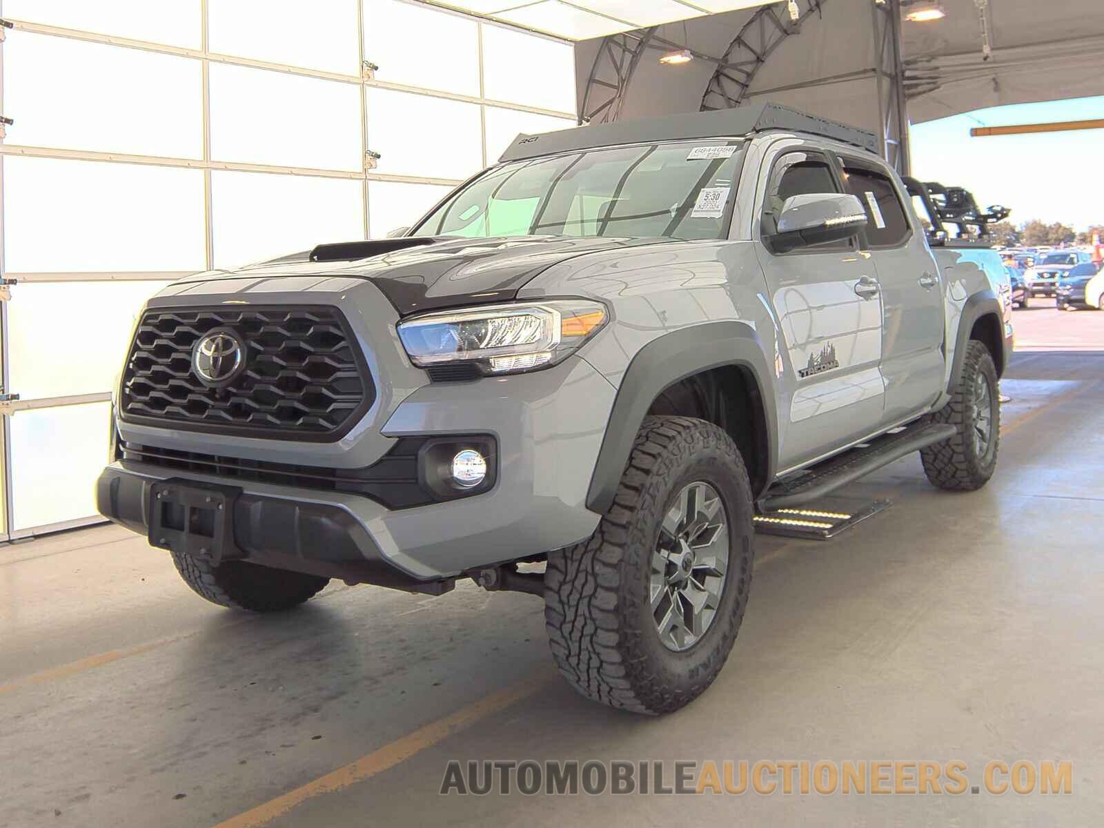 5TFCZ5AN8LX242704 Toyota Tacoma 2020