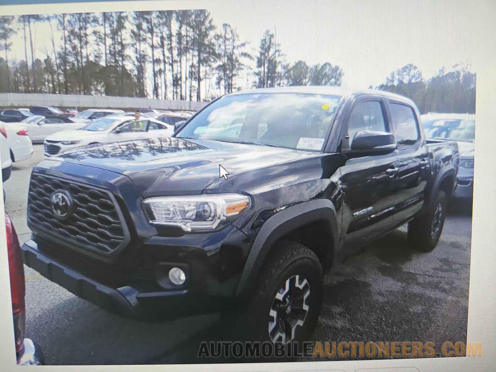 5TFCZ5AN8MX263005 Toyota Tacoma 2021