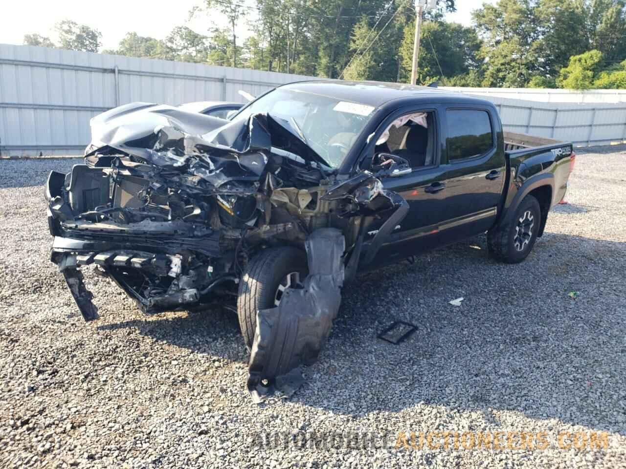 5TFCZ5ANXHX079576 TOYOTA TACOMA 2017