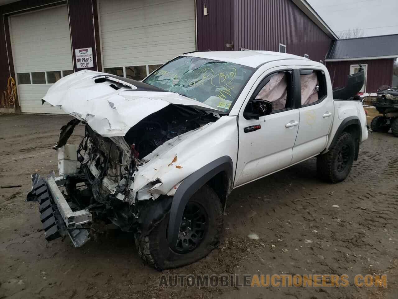 5TFCZ5ANXJX139264 TOYOTA TACOMA 2018