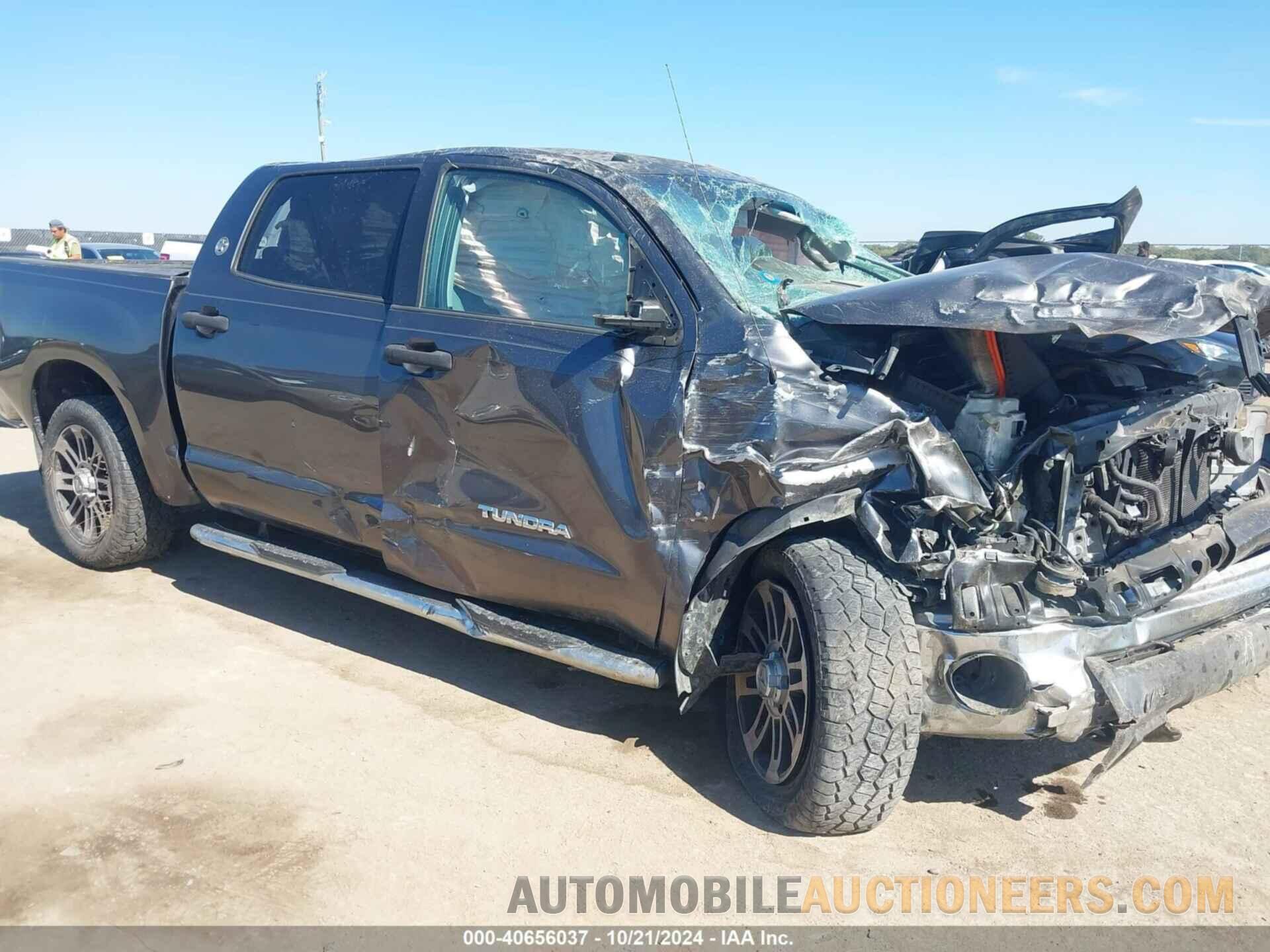 5TFDM5F13DX047586 TOYOTA TUNDRA 4WD TRUCK 2013