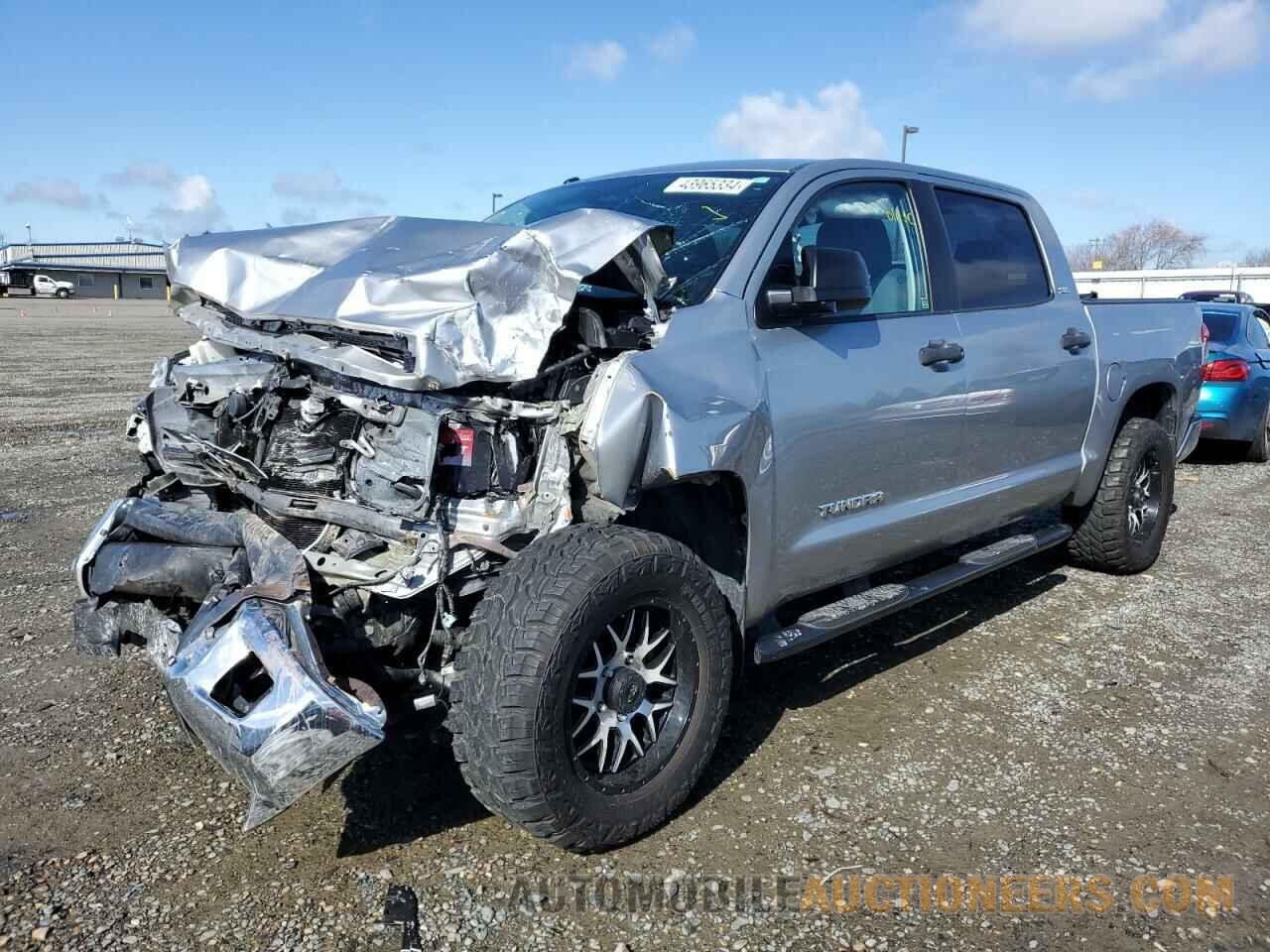 5TFDM5F16HX073704 TOYOTA TUNDRA 2017