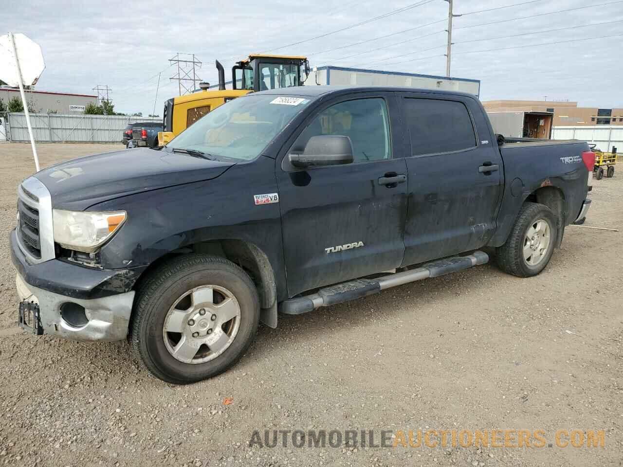 5TFDW5F10BX164551 TOYOTA TUNDRA 2011