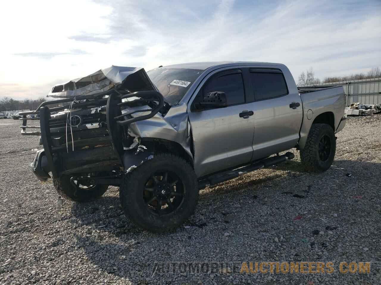 5TFDW5F10GX571986 TOYOTA TUNDRA 2016