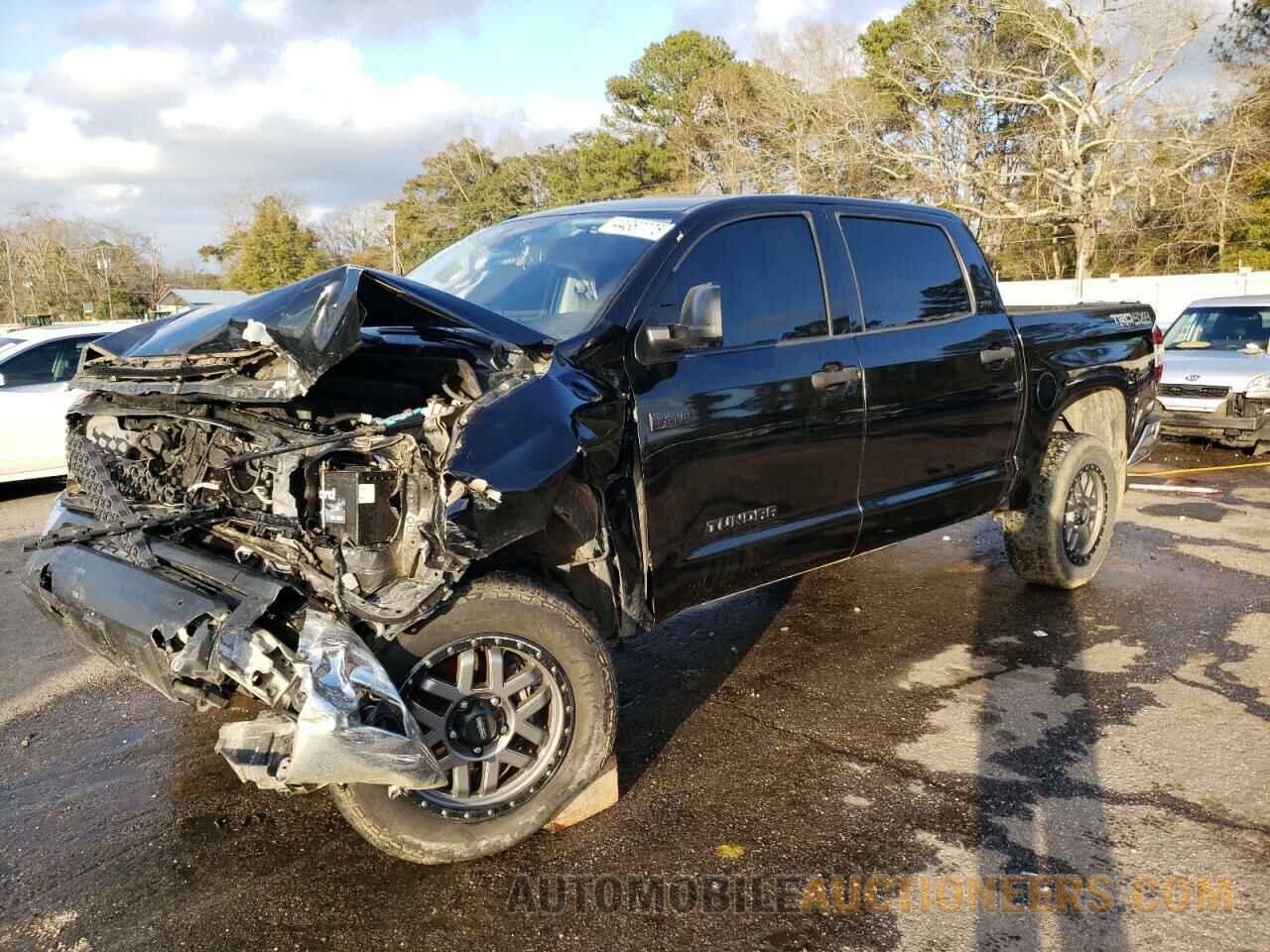 5TFDW5F10JX678026 TOYOTA TUNDRA 2018