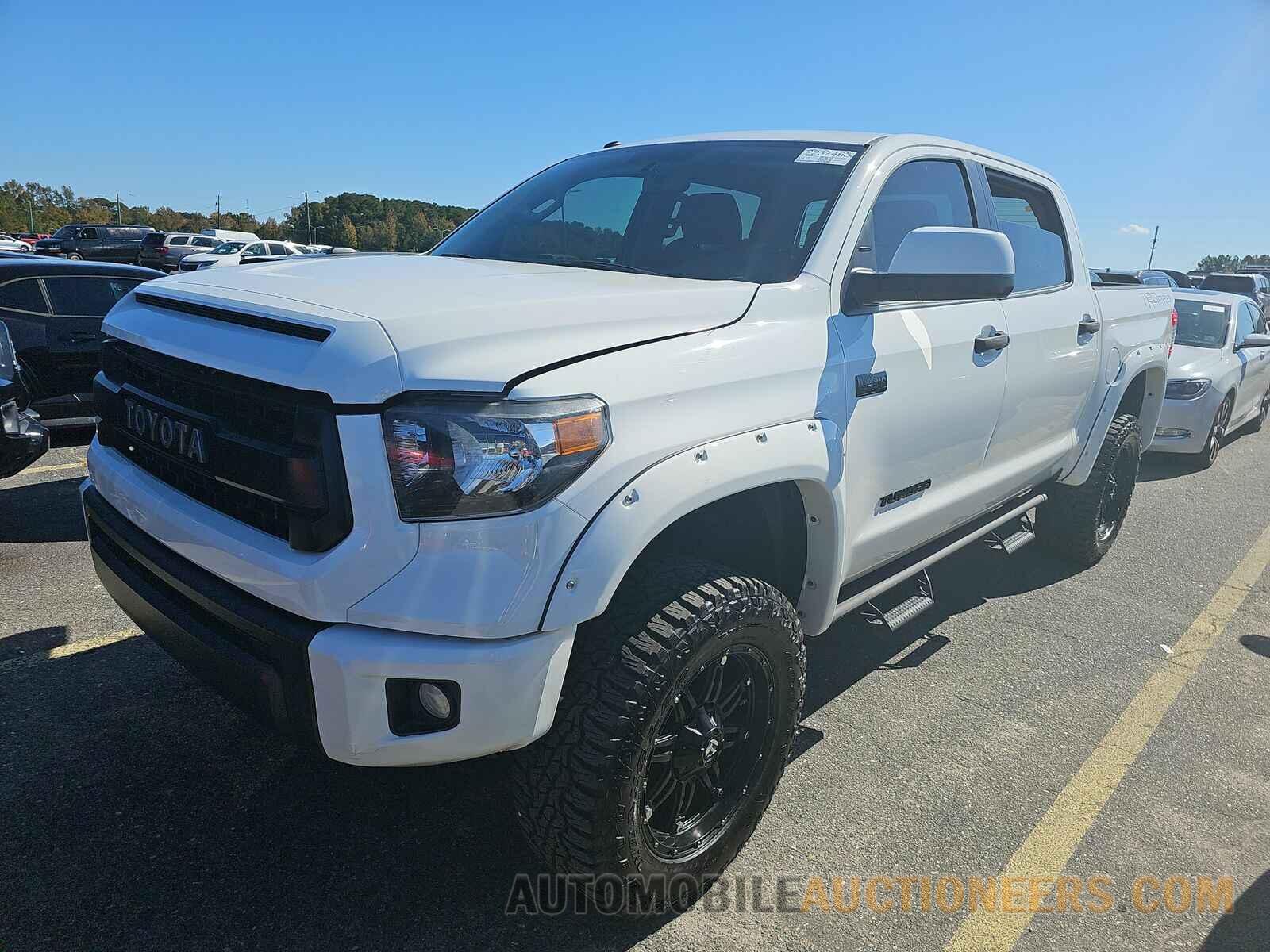 5TFDW5F11HX608769 Toyota Tundra 2017