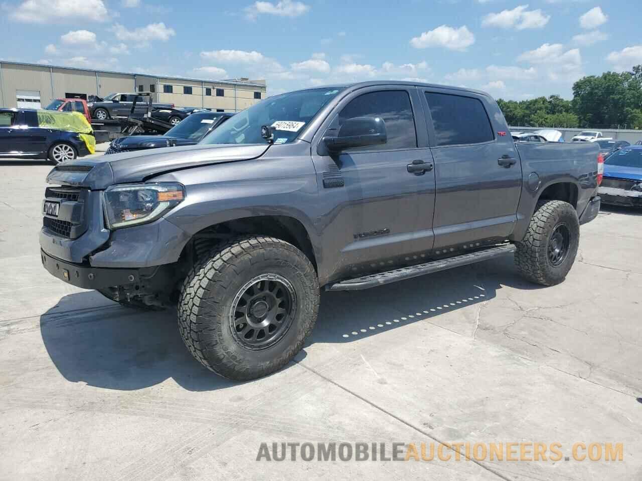 5TFDW5F11HX633610 TOYOTA TUNDRA 2017