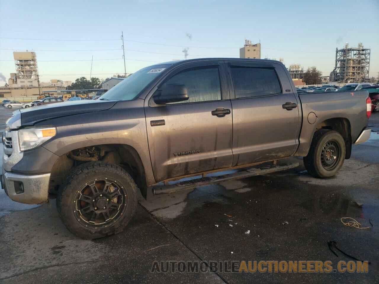 5TFDW5F11HX637995 TOYOTA TUNDRA 2017