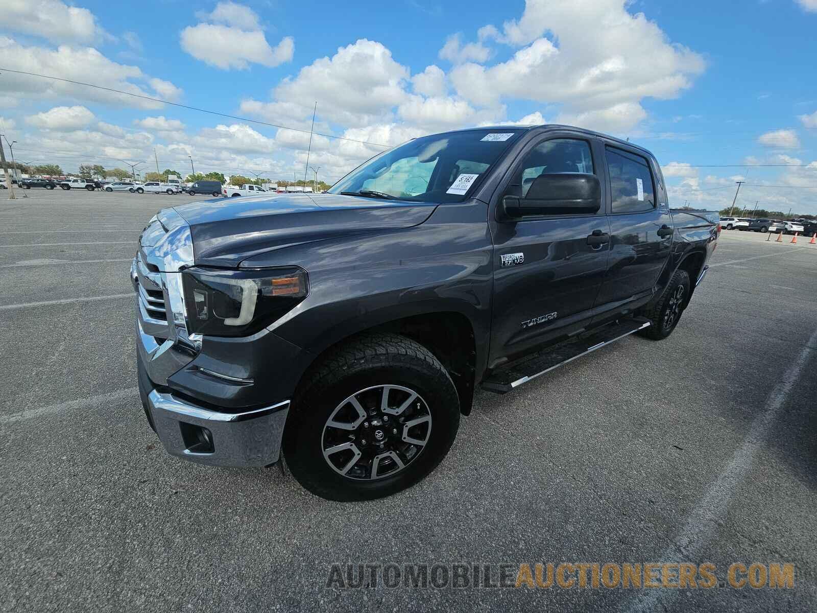 5TFDW5F13HX609776 Toyota Tundra 2017