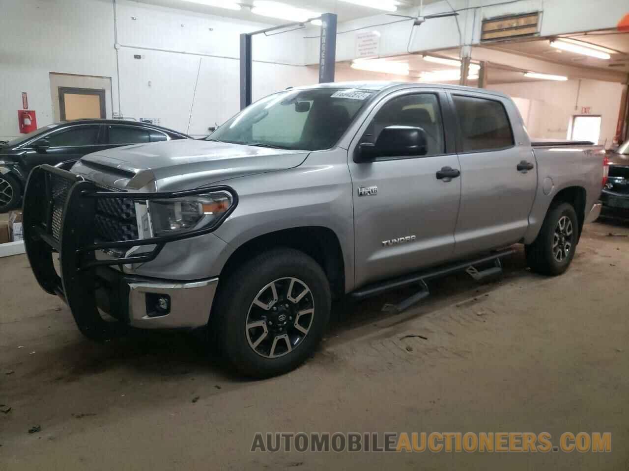 5TFDW5F13JX688274 TOYOTA TUNDRA 2018