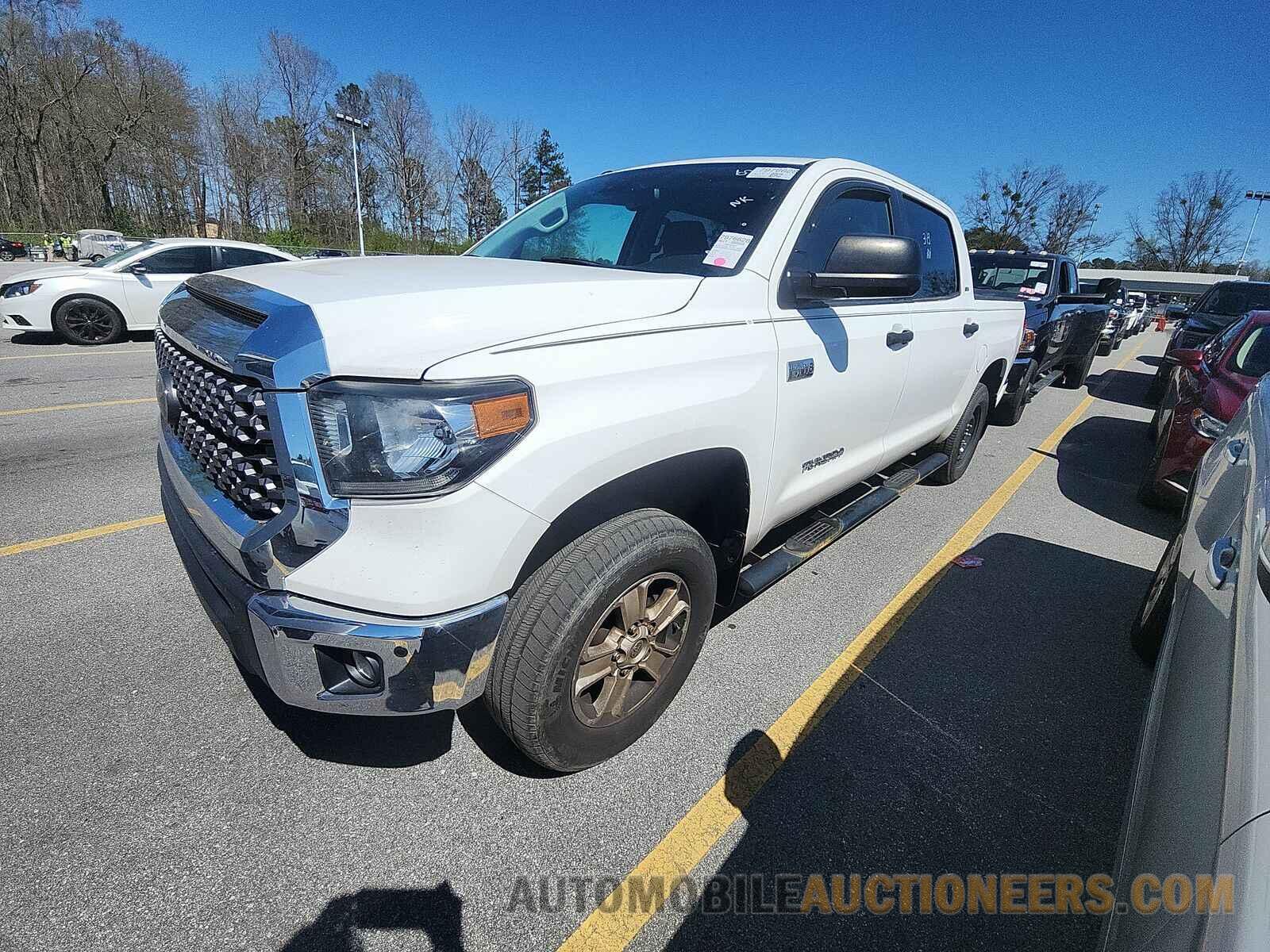 5TFDW5F13JX696908 Toyota Tundra 2018