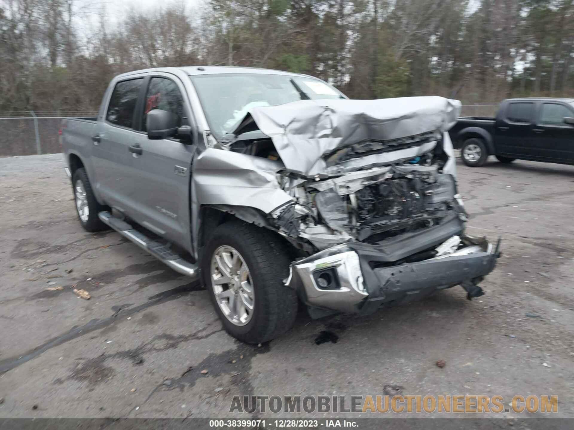 5TFDW5F15JX732923 TOYOTA TUNDRA 2018