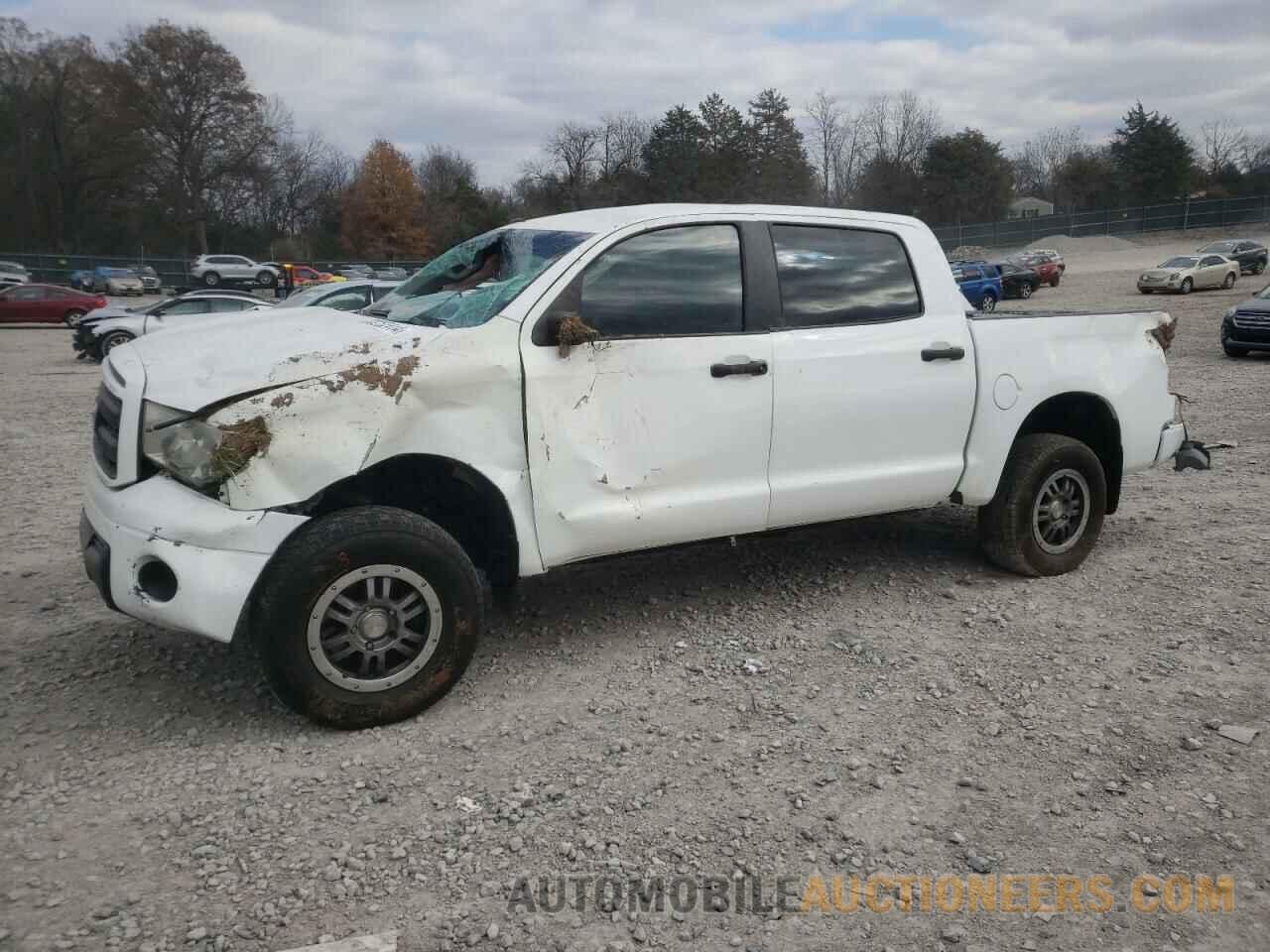 5TFDW5F16BX185825 TOYOTA TUNDRA 2011