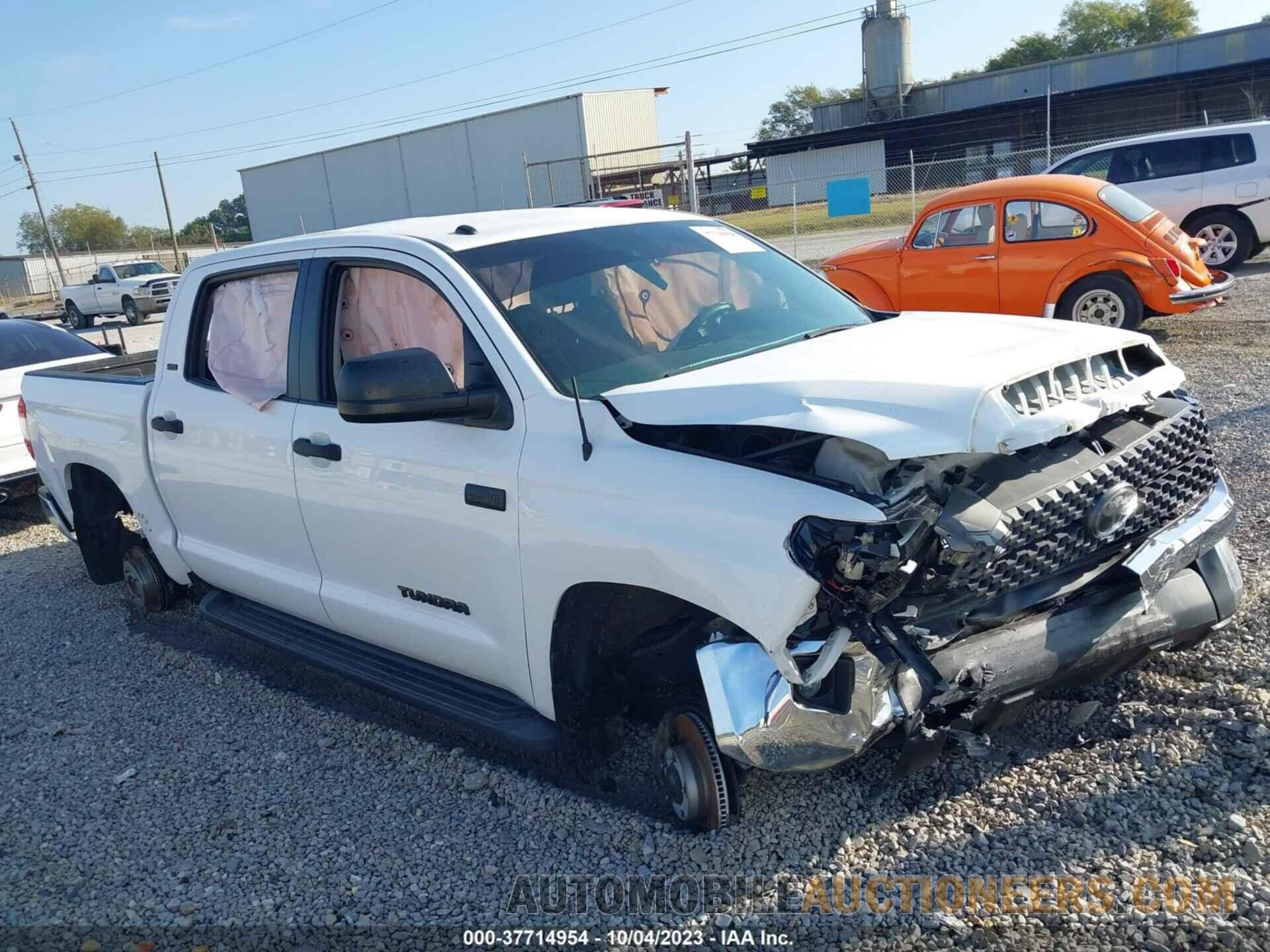 5TFDW5F16JX771813 TOYOTA TUNDRA 4WD 2018