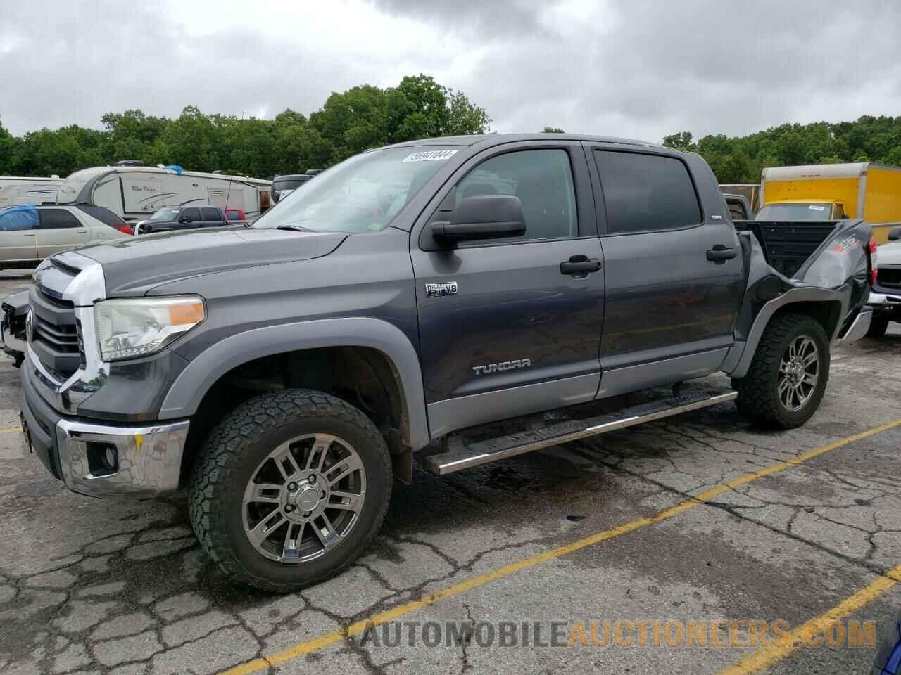 5TFDW5F17FX471396 TOYOTA TUNDRA 2015