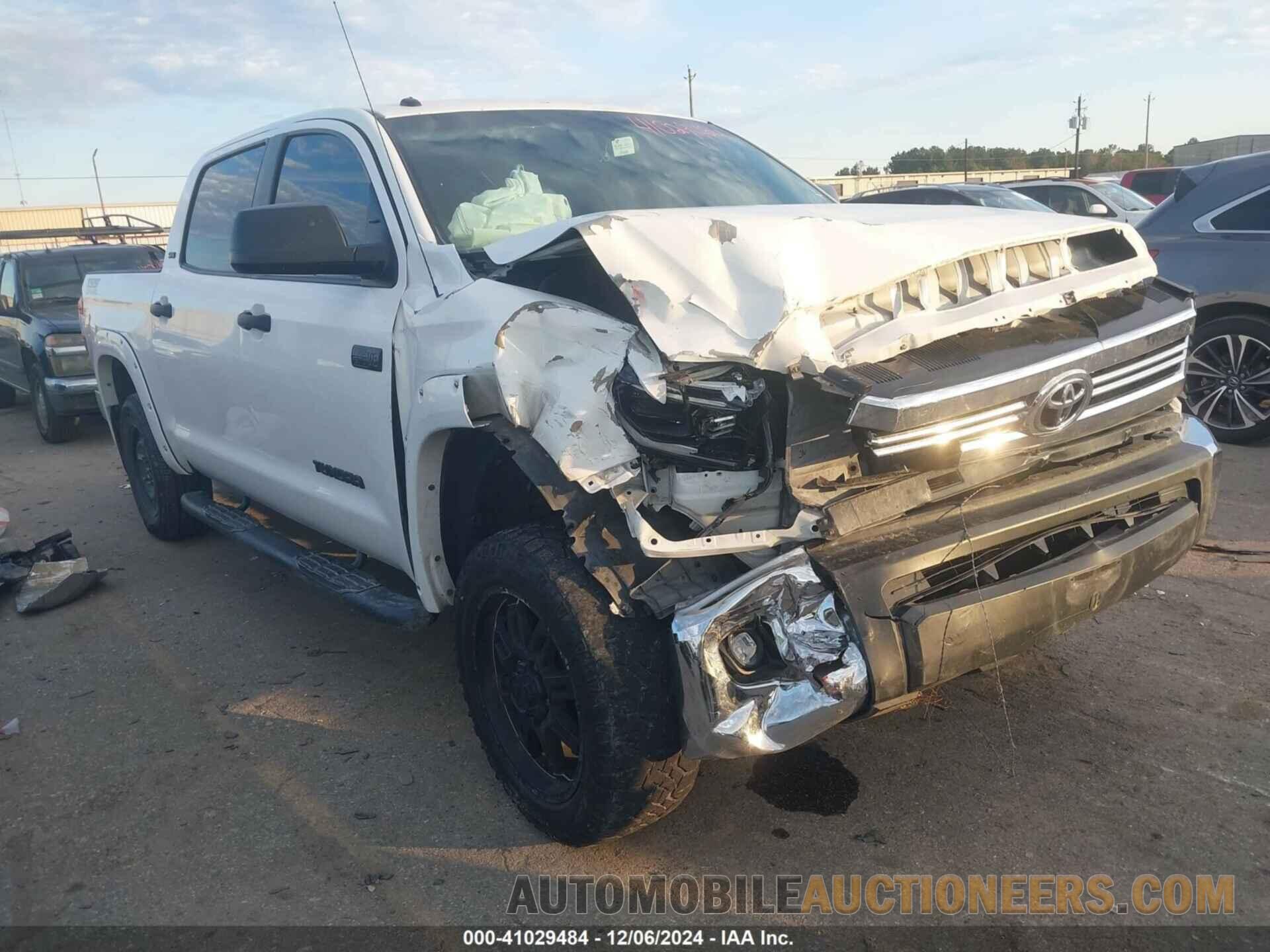 5TFDW5F17HX636592 TOYOTA TUNDRA 2017