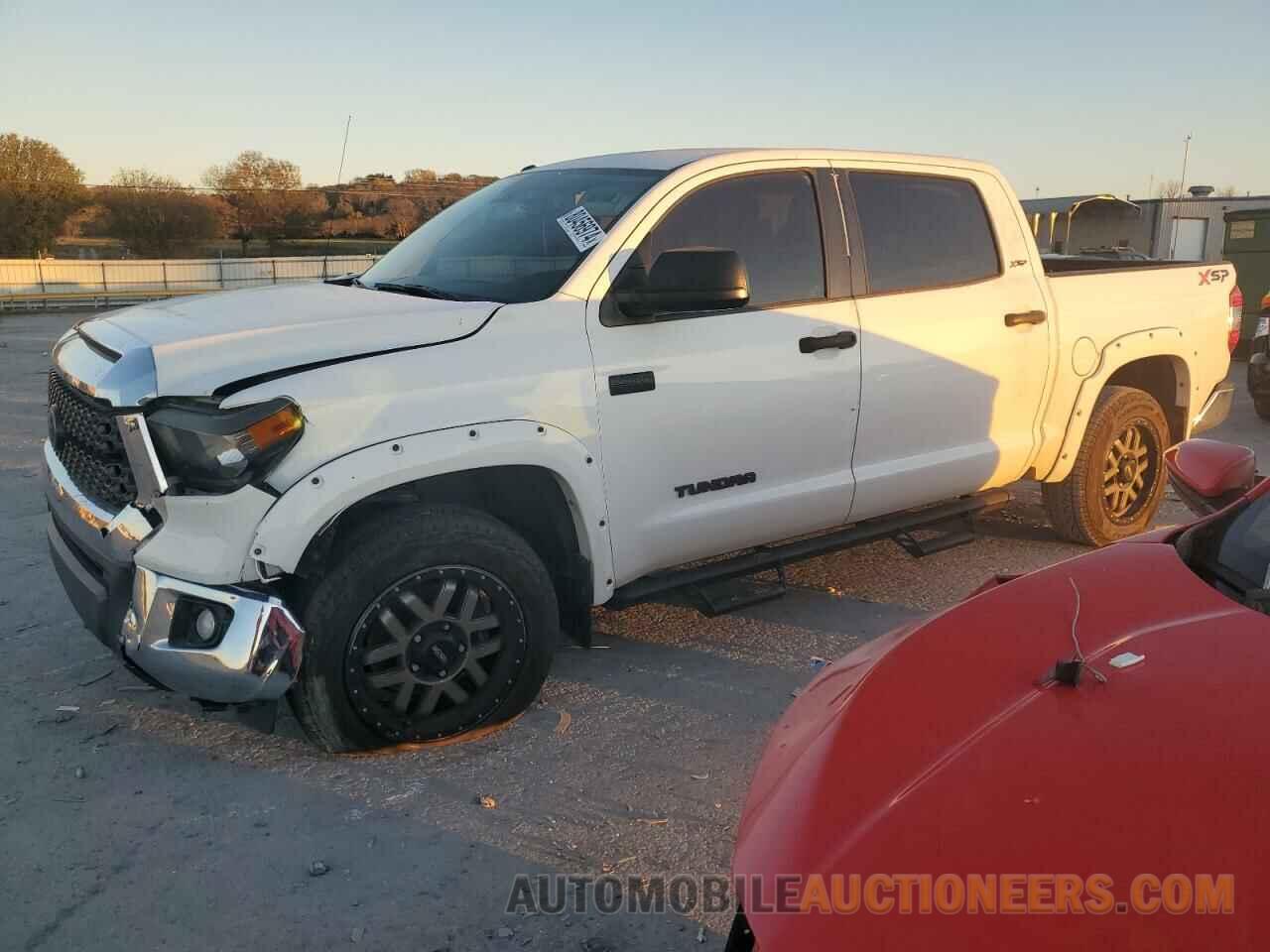 5TFDW5F17JX730977 TOYOTA TUNDRA 2018