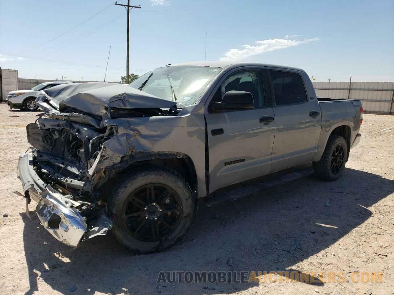 5TFDW5F17JX739601 TOYOTA TUNDRA 2018