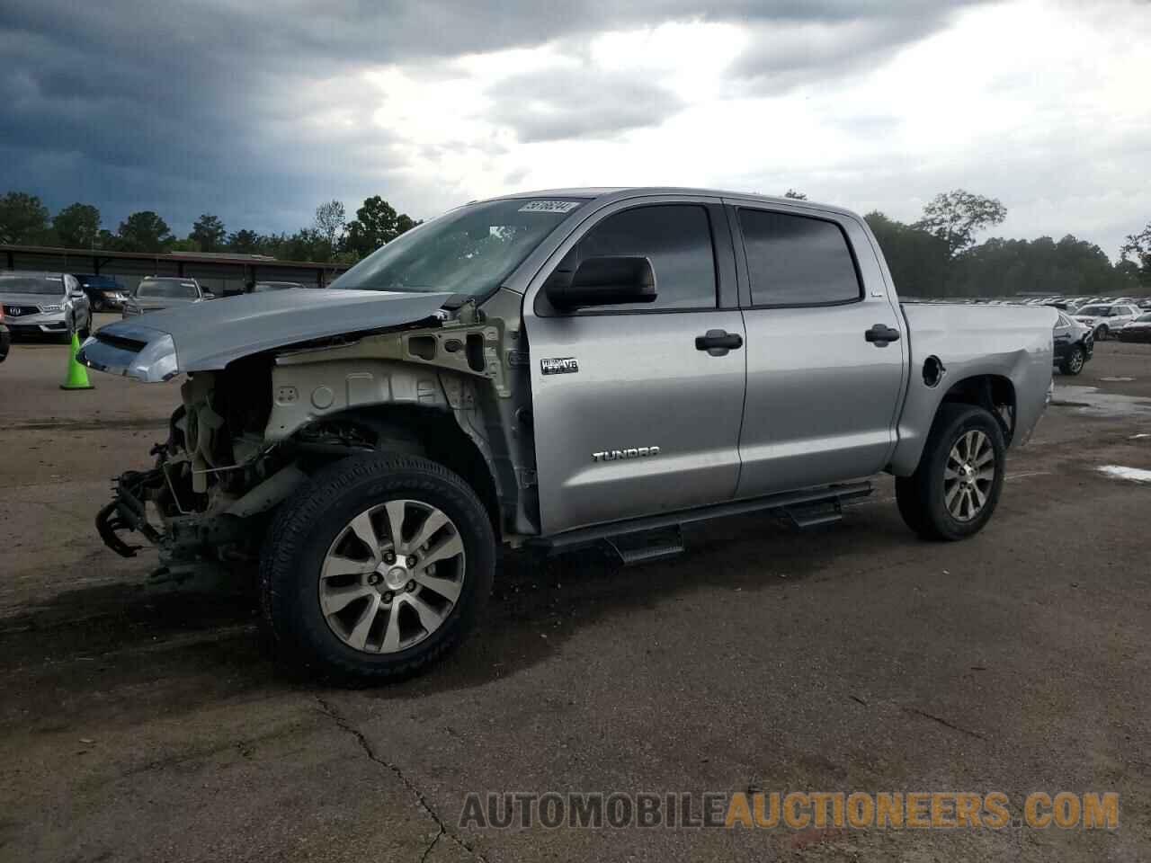 5TFDW5F17JX772839 TOYOTA TUNDRA 2018