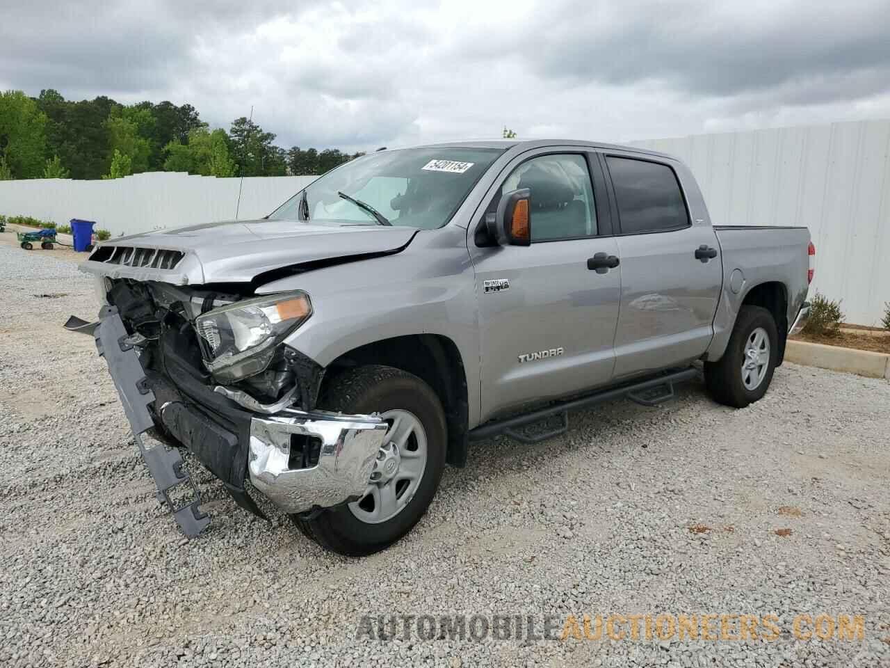 5TFDW5F17KX810975 TOYOTA TUNDRA 2019