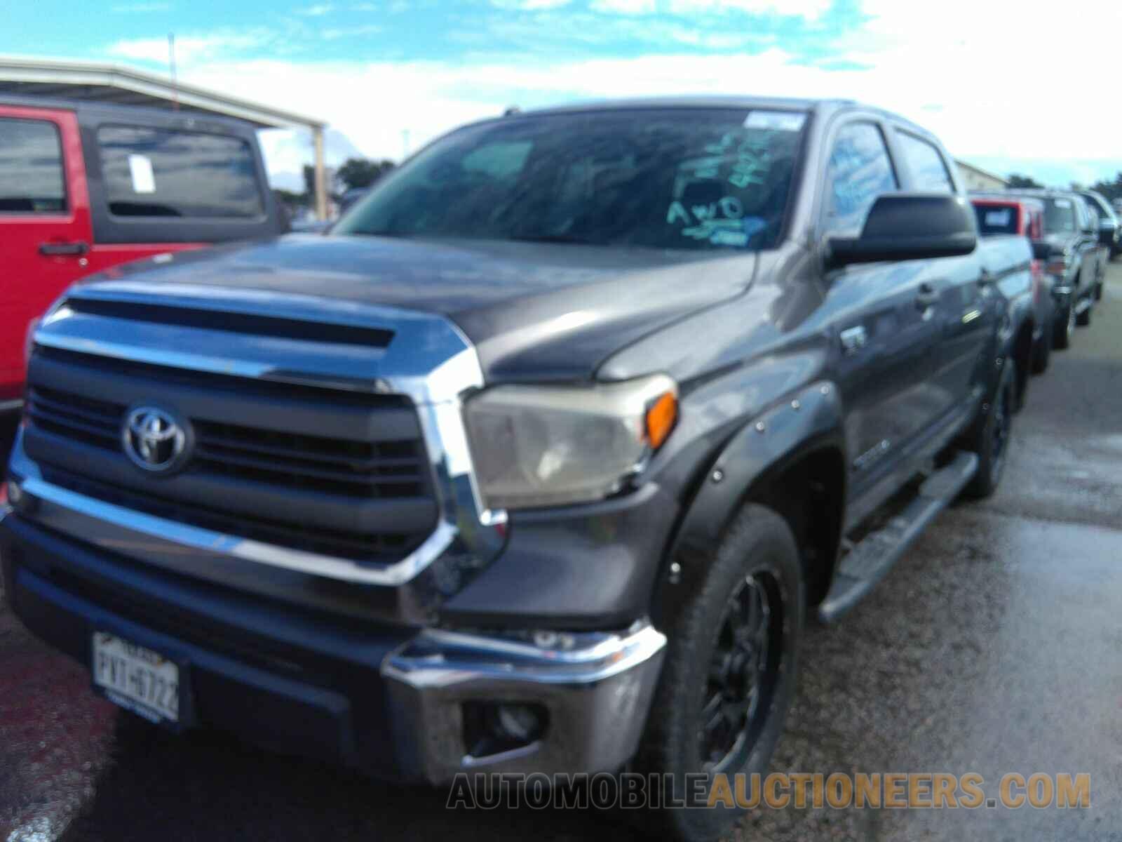 5TFDW5F18FX442716 Toyota Tundra 4WD Truck 2015