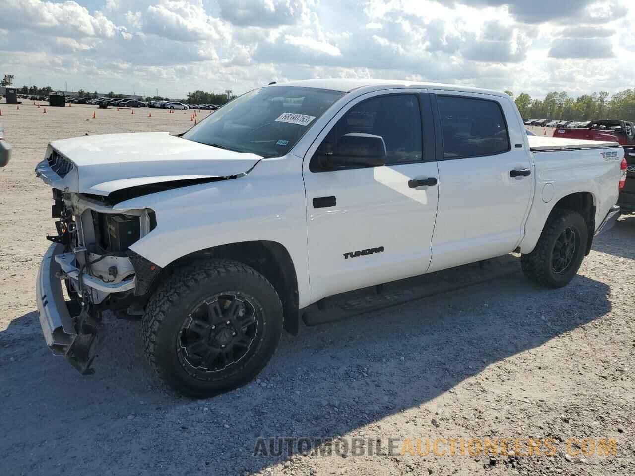 5TFDW5F18GX558273 TOYOTA TUNDRA 2016