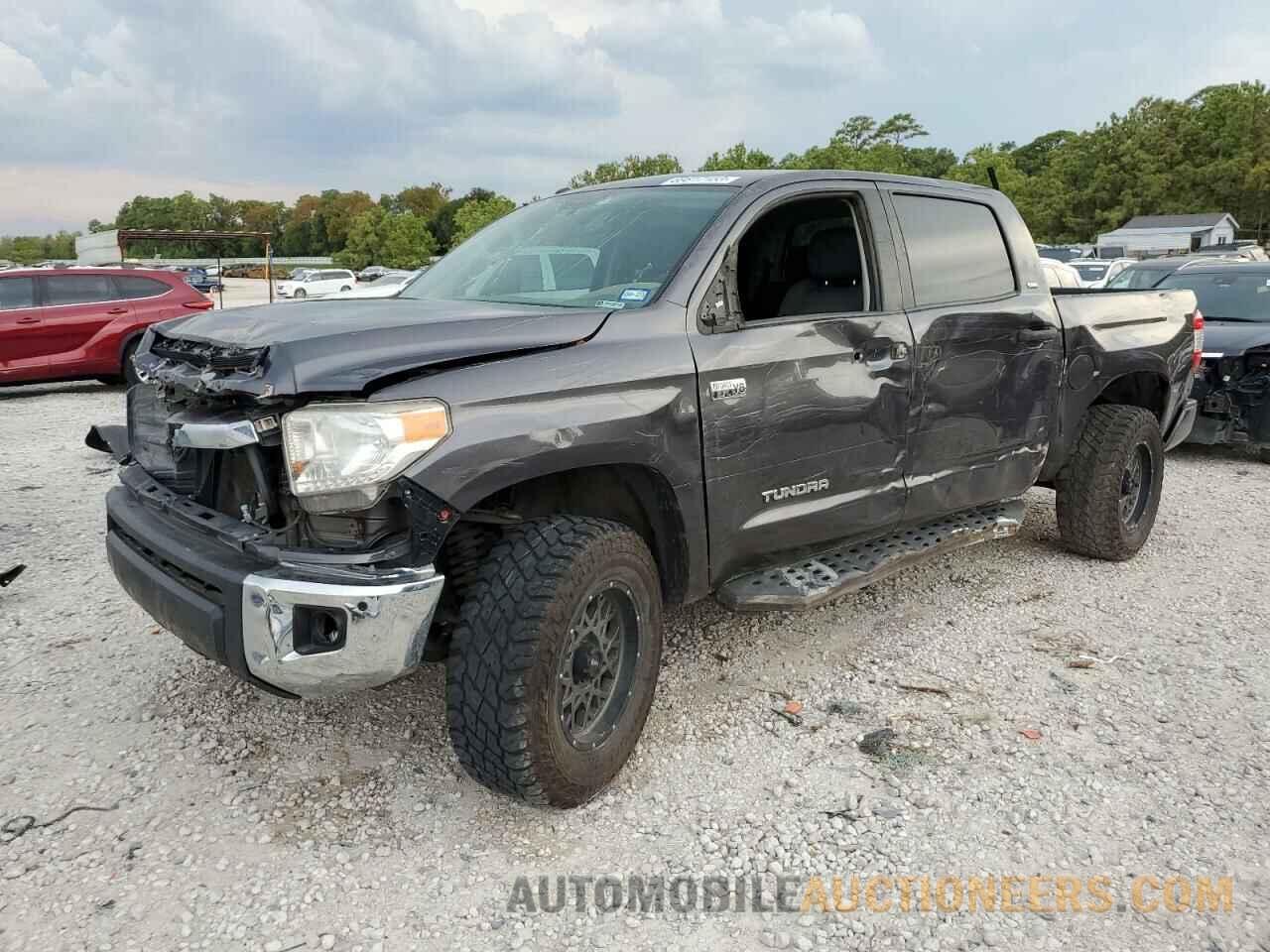 5TFDW5F18HX640165 TOYOTA TUNDRA 2017