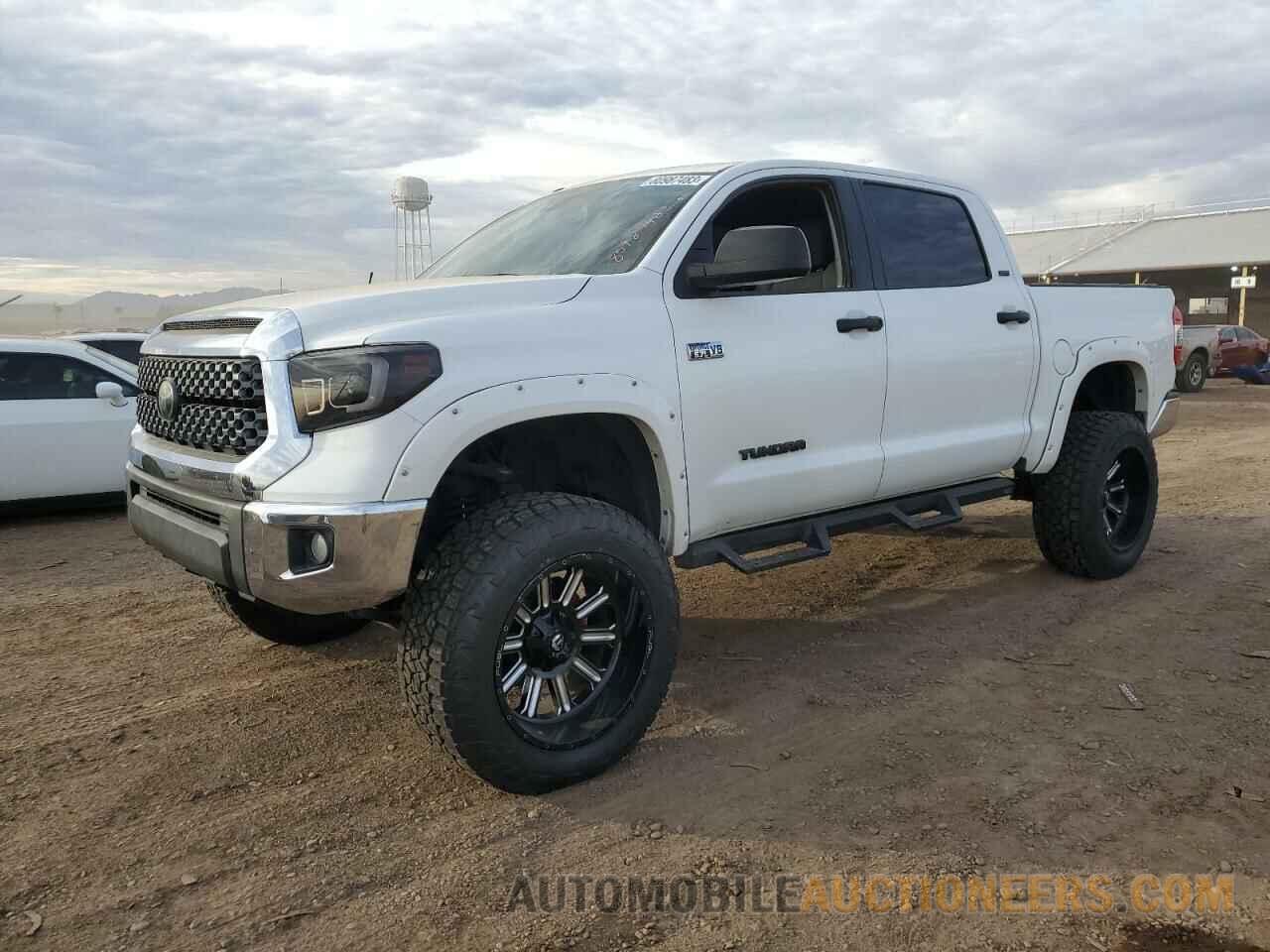 5TFDW5F18JX748694 TOYOTA TUNDRA 2018