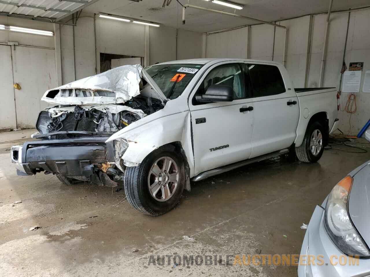 5TFDW5F1XHX641642 TOYOTA TUNDRA 2017