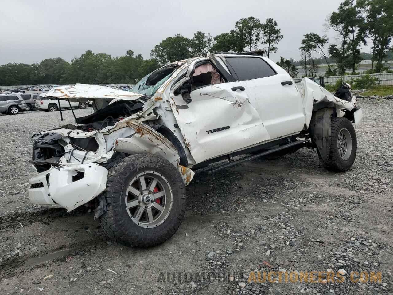 5TFDW5F1XJX712358 TOYOTA TUNDRA 2018