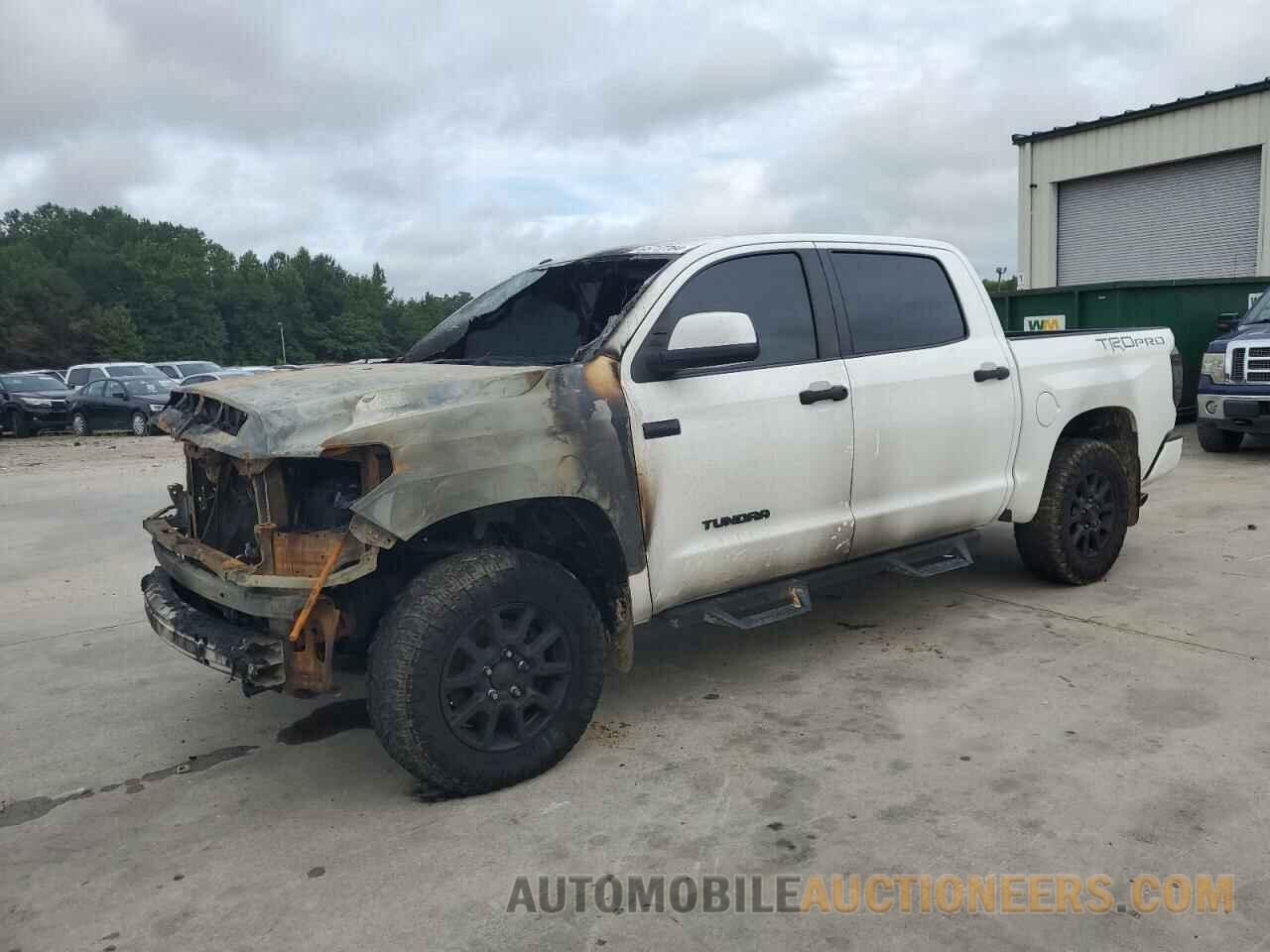 5TFDY5F10FX473520 TOYOTA TUNDRA 2015