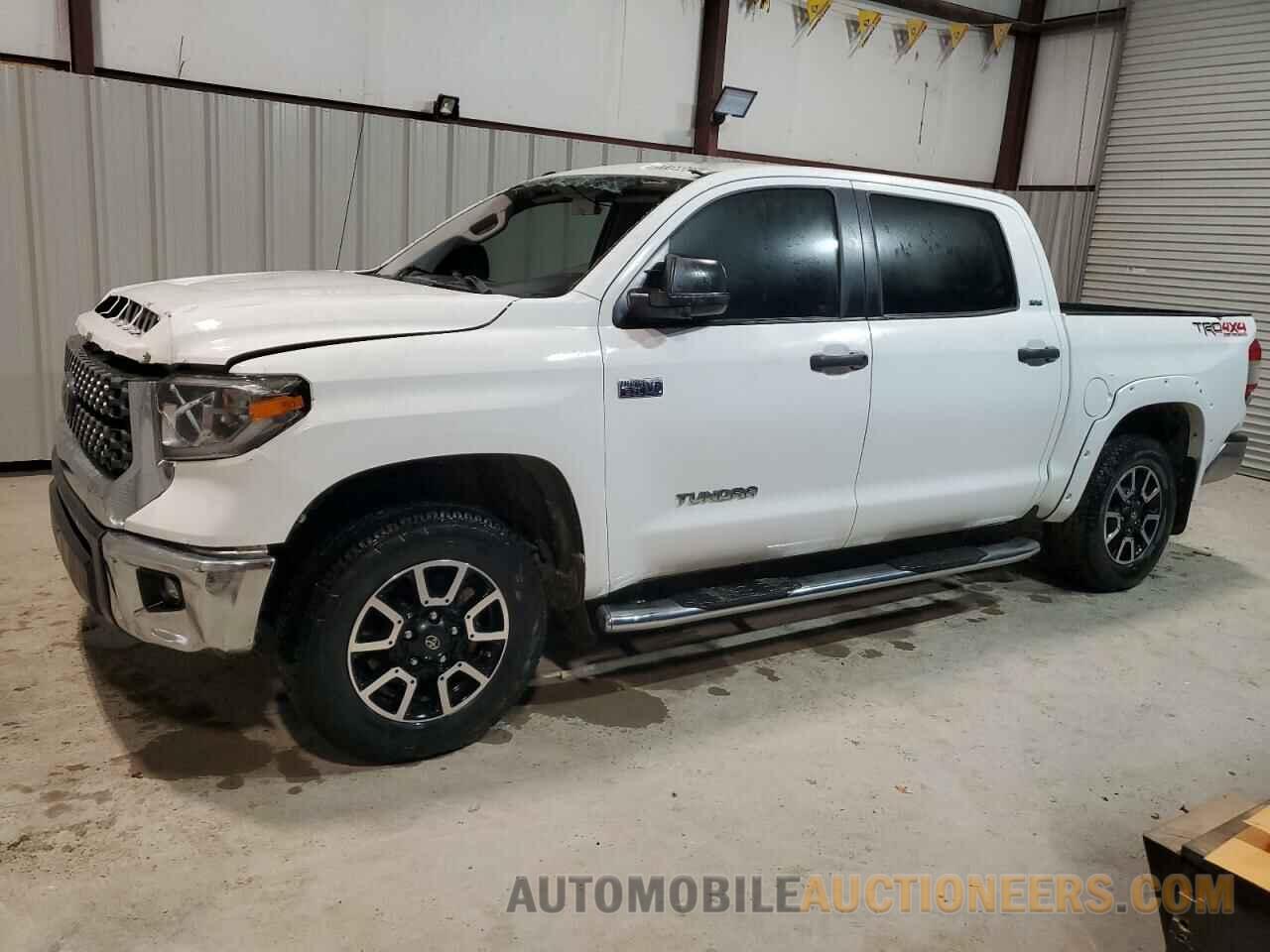 5TFDY5F10JX686668 TOYOTA TUNDRA 2018