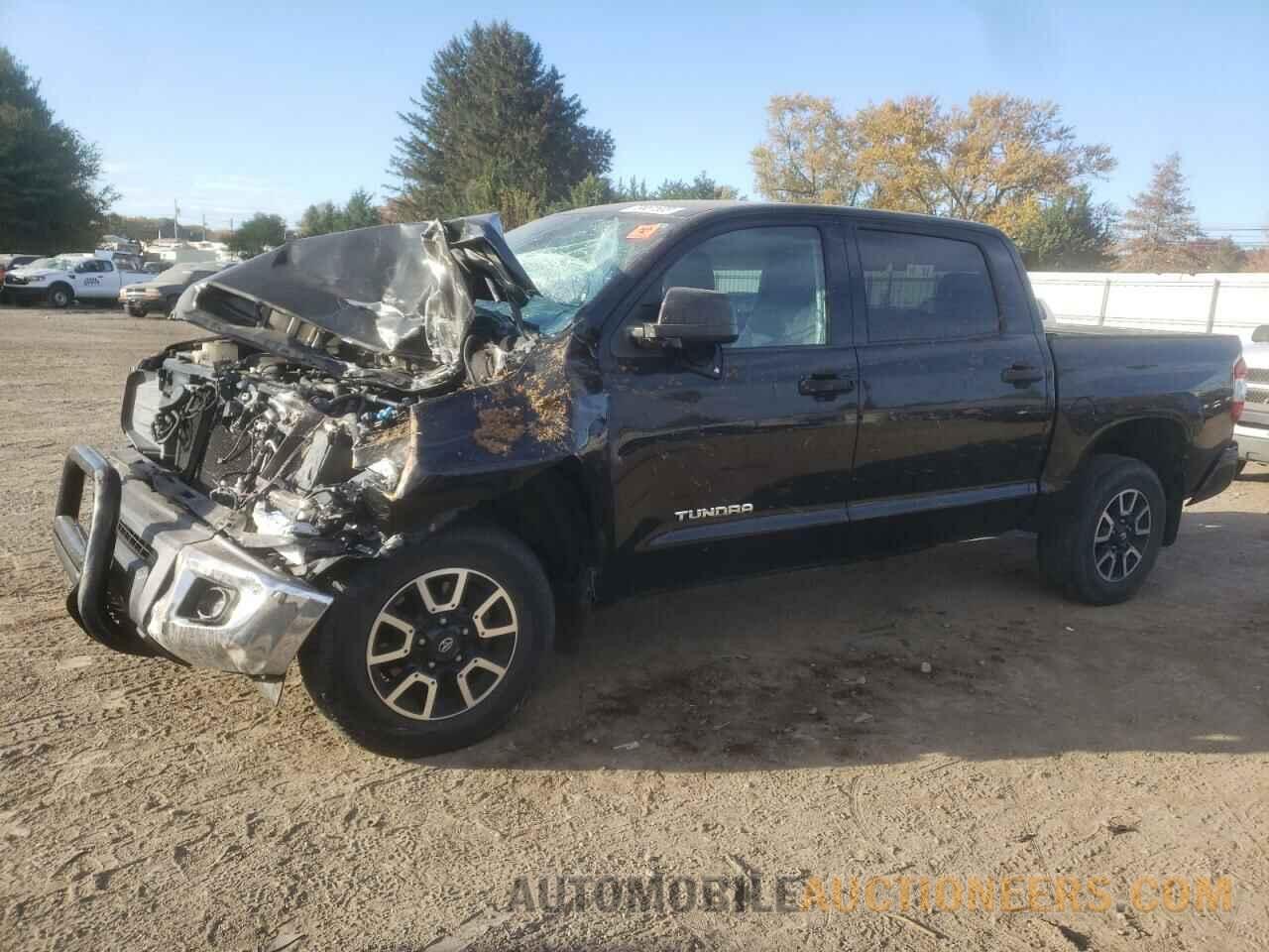 5TFDY5F10JX771168 TOYOTA TUNDRA 2018