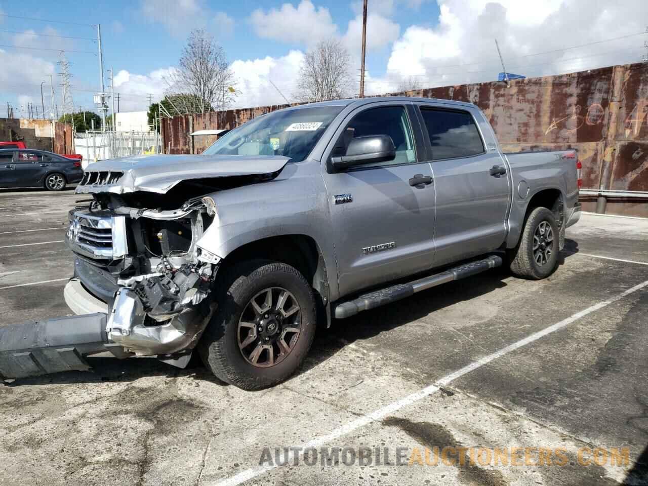 5TFDY5F13HX661192 TOYOTA TUNDRA 2017