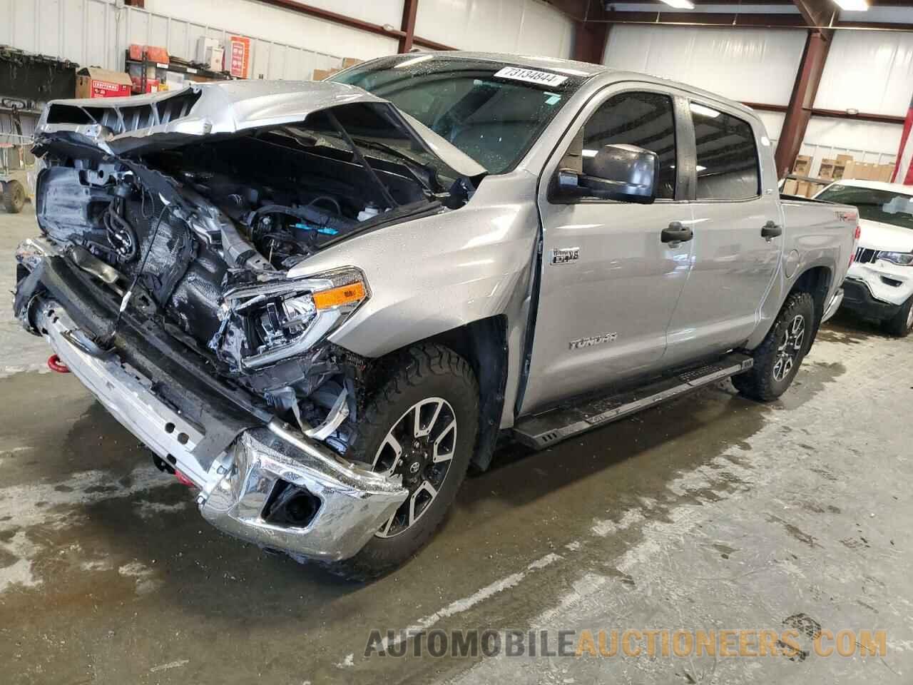 5TFDY5F14JX735483 TOYOTA TUNDRA 2018