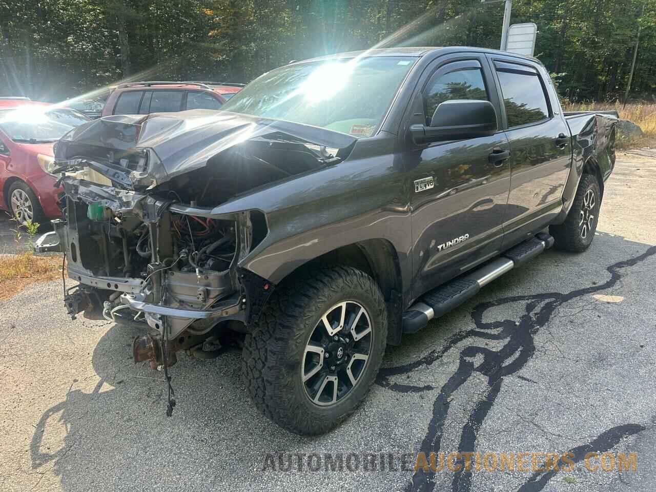 5TFDY5F16FX442935 TOYOTA TUNDRA 2015