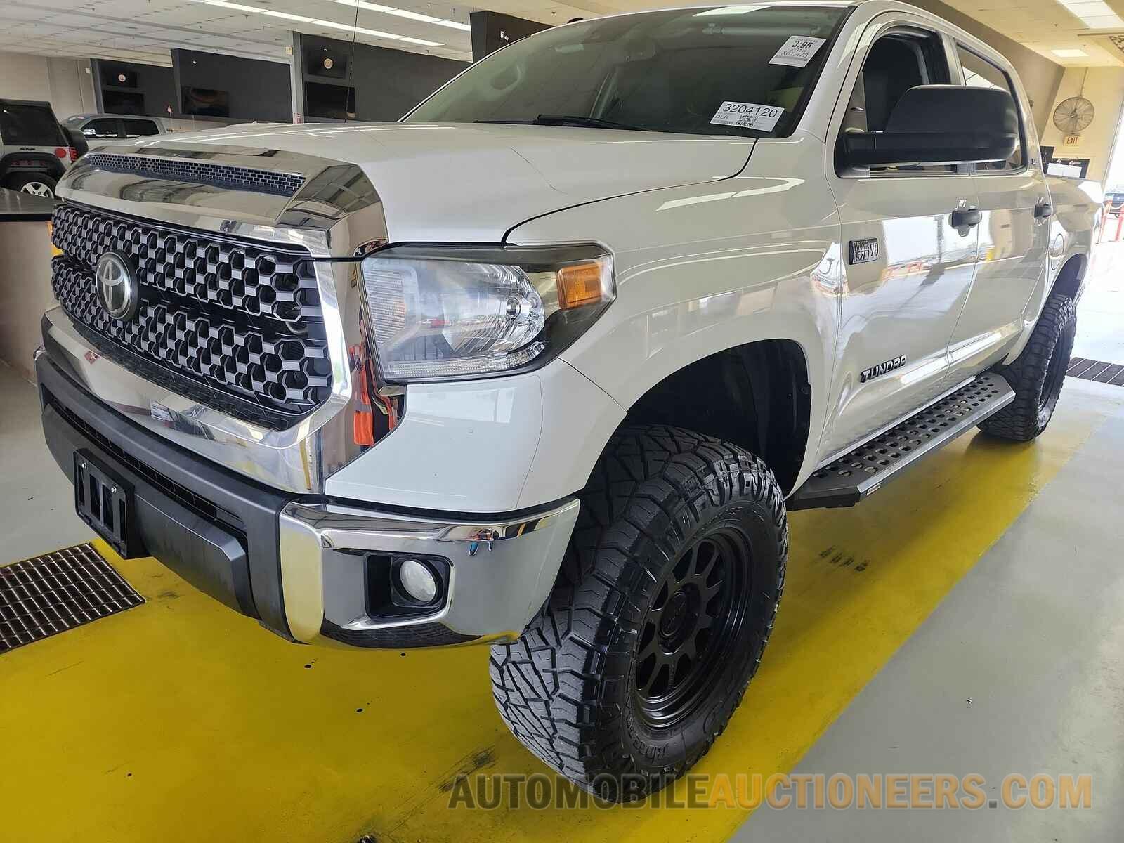 5TFDY5F16JX698517 Toyota Tundra 2018