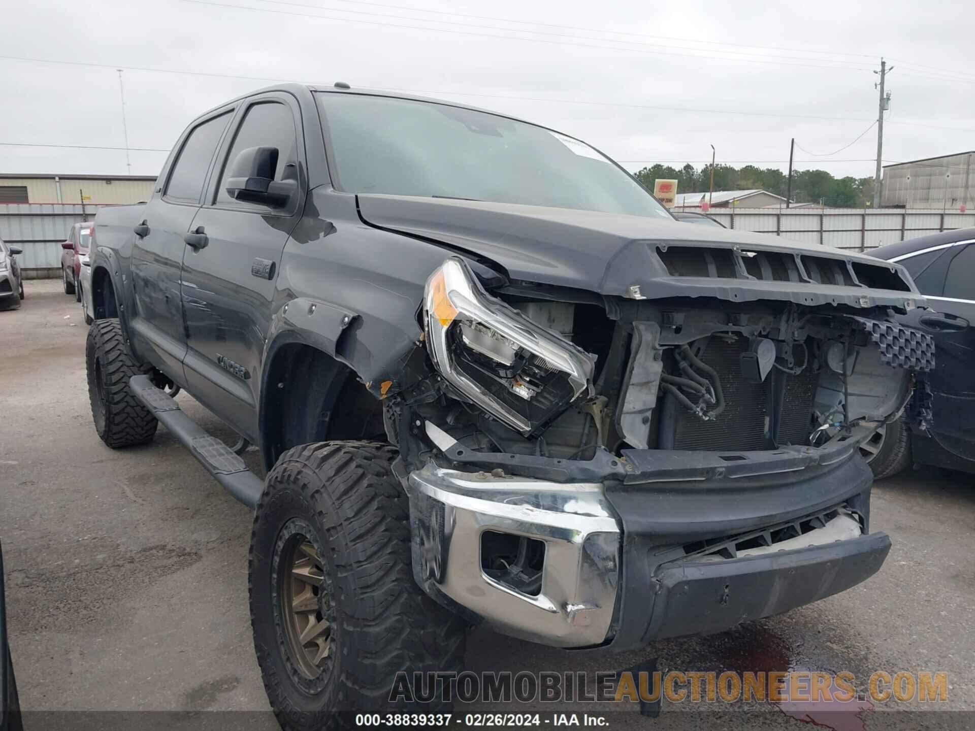 5TFDY5F17JX697229 TOYOTA TUNDRA 2018