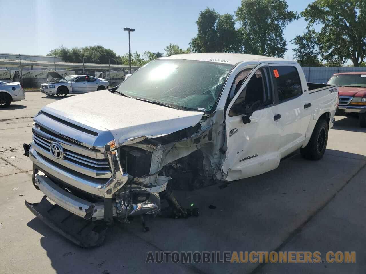 5TFDY5F18HX659521 TOYOTA TUNDRA 2017