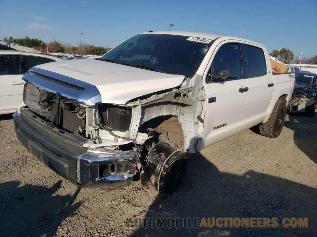 5TFDY5F18JX683534 TOYOTA TUNDRA 2018