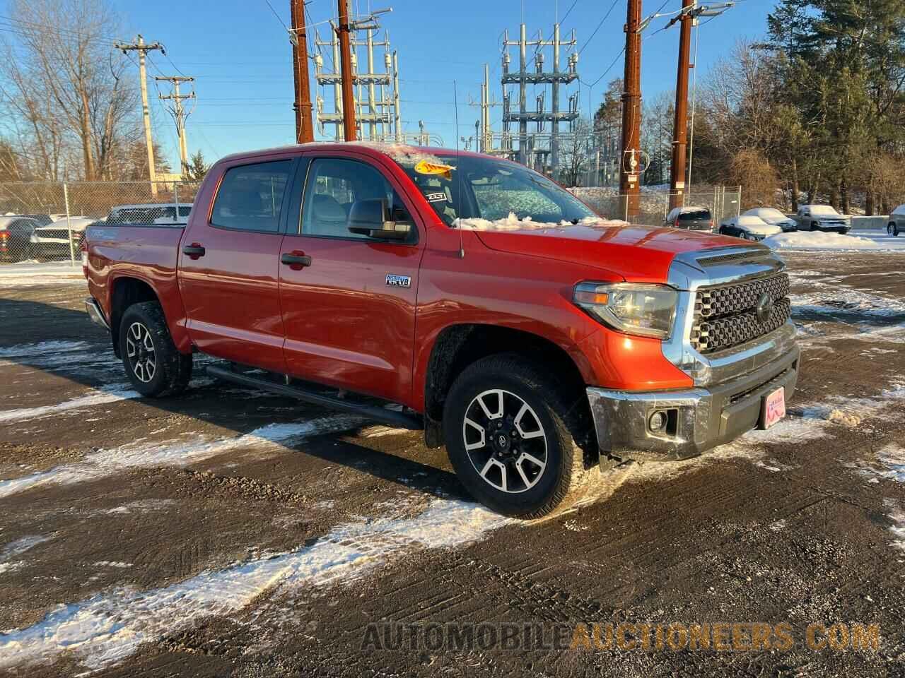 5TFDY5F18JX712174 TOYOTA TUNDRA 2018