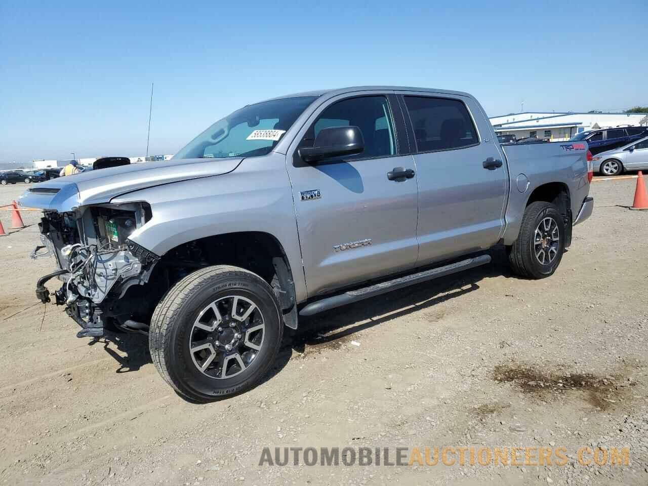 5TFDY5F18JX727449 TOYOTA TUNDRA 2018