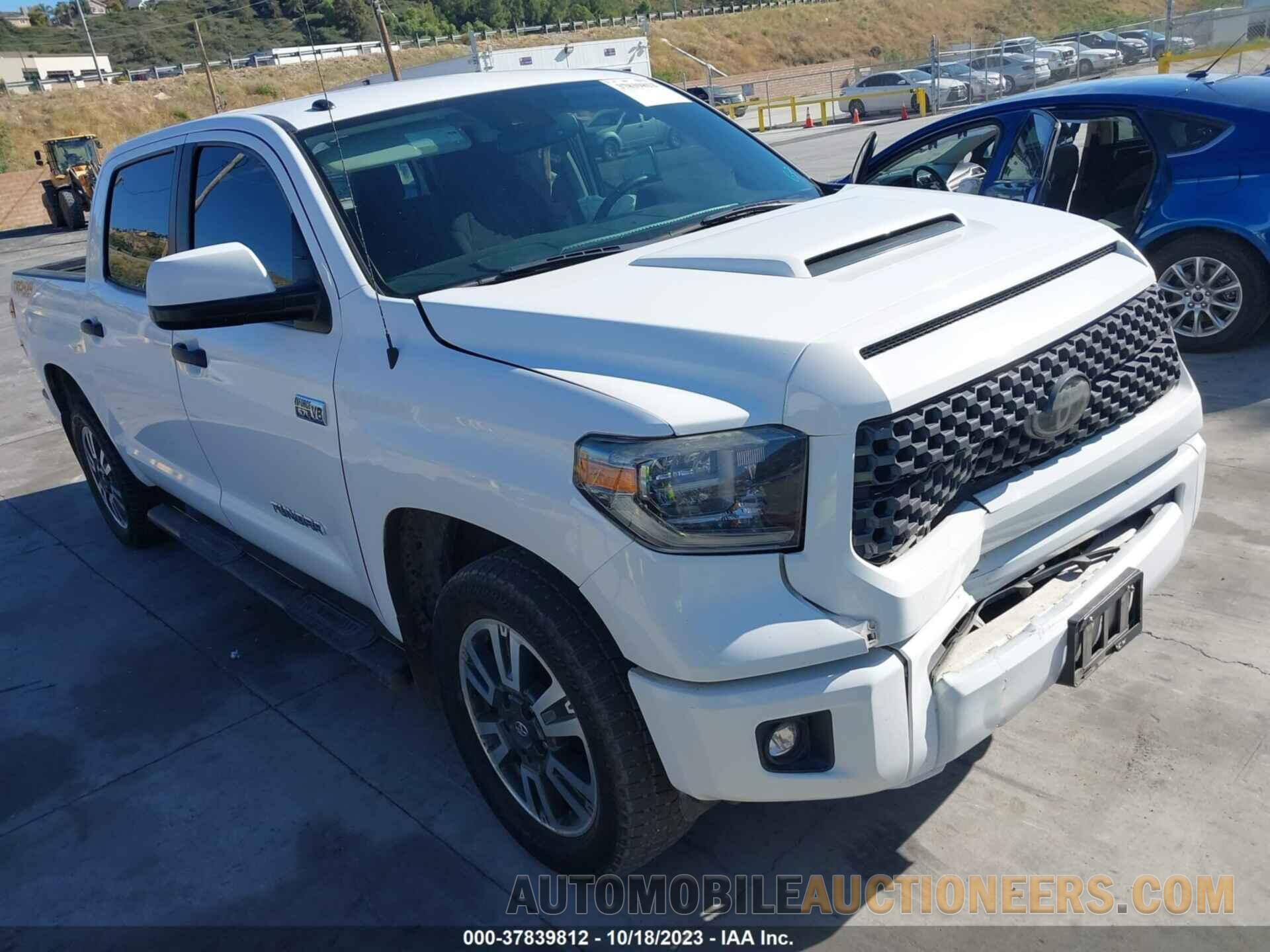 5TFDY5F18JX740752 TOYOTA TUNDRA 4WD 2018