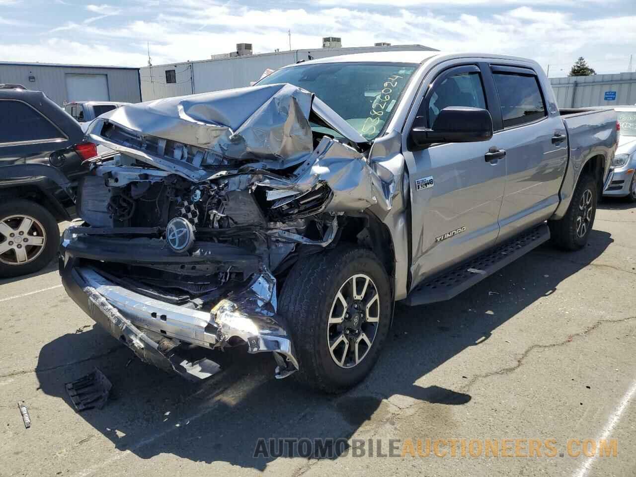 5TFDY5F18JX752769 TOYOTA TUNDRA 2018