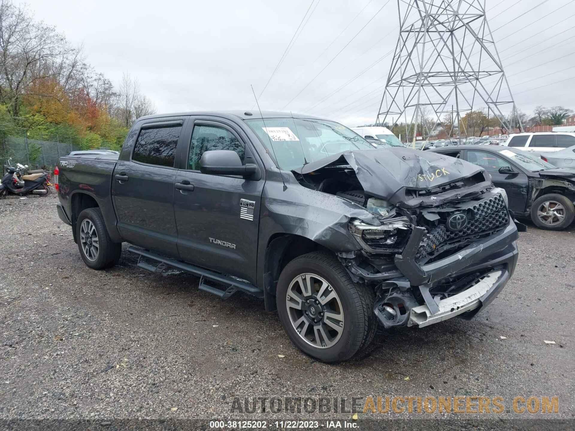 5TFDY5F18JX767014 TOYOTA TUNDRA 2018